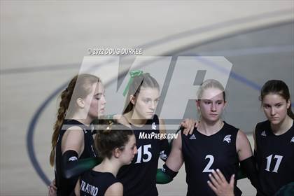 Thumbnail 3 in Cinco Ranch vs. Stratford (UIL 6A Region 3 Quarter Finals) photogallery.