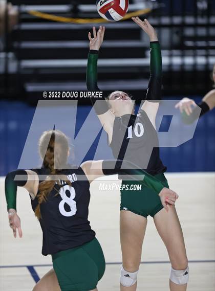 Thumbnail 2 in Cinco Ranch vs. Stratford (UIL 6A Region 3 Quarter Finals) photogallery.