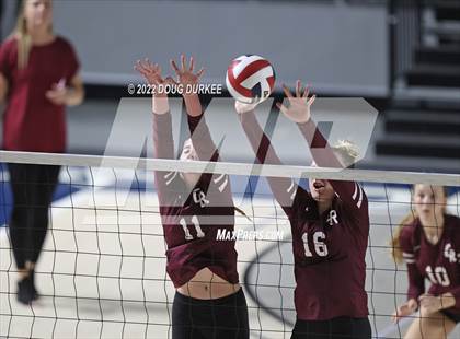 Thumbnail 2 in Cinco Ranch vs. Stratford (UIL 6A Region 3 Quarter Finals) photogallery.