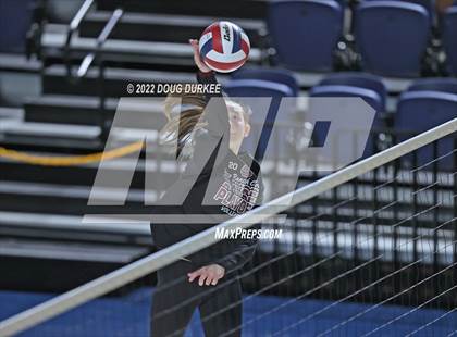 Thumbnail 3 in Cinco Ranch vs. Stratford (UIL 6A Region 3 Quarter Finals) photogallery.