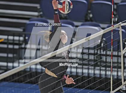 Thumbnail 3 in Cinco Ranch vs. Stratford (UIL 6A Region 3 Quarter Finals) photogallery.