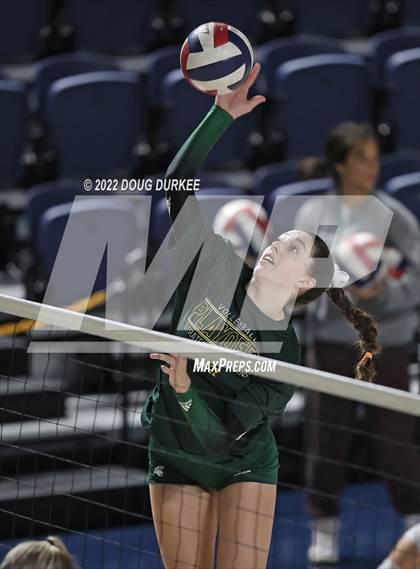 Thumbnail 2 in Cinco Ranch vs. Stratford (UIL 6A Region 3 Quarter Finals) photogallery.