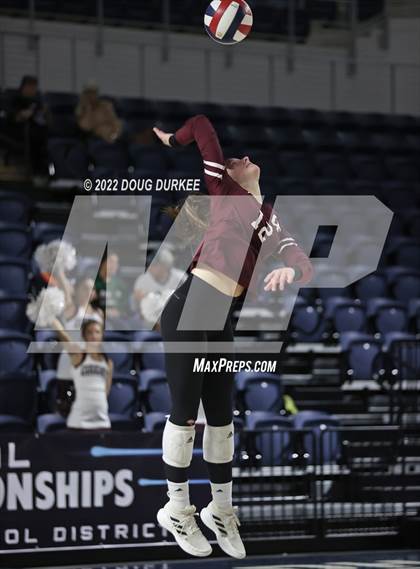 Thumbnail 2 in Cinco Ranch vs. Stratford (UIL 6A Region 3 Quarter Finals) photogallery.