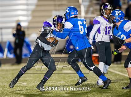 Thumbnail 2 in Lincoln @ Krum (UIL 4A Division 2 Region 1 Bi-District Playoff) photogallery.