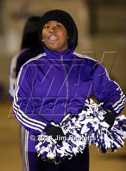 Thumbnail 1 in Lincoln @ Krum (UIL 4A Division 2 Region 1 Bi-District Playoff) photogallery.