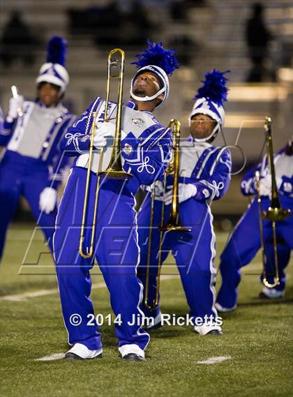 Thumbnail 1 in Lincoln @ Krum (UIL 4A Division 2 Region 1 Bi-District Playoff) photogallery.