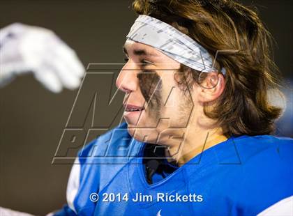 Thumbnail 3 in Lincoln @ Krum (UIL 4A Division 2 Region 1 Bi-District Playoff) photogallery.