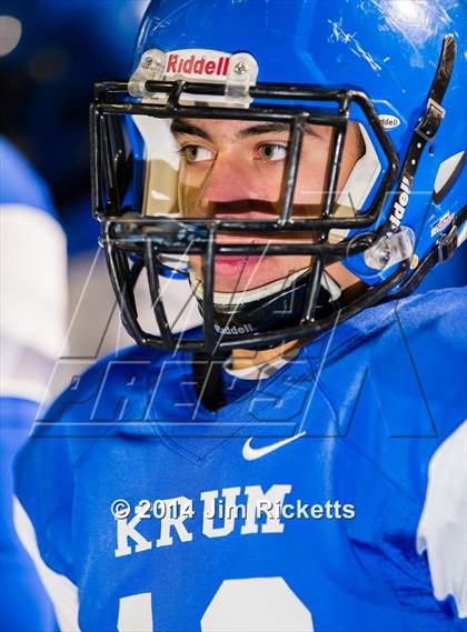 Thumbnail 1 in Lincoln @ Krum (UIL 4A Division 2 Region 1 Bi-District Playoff) photogallery.