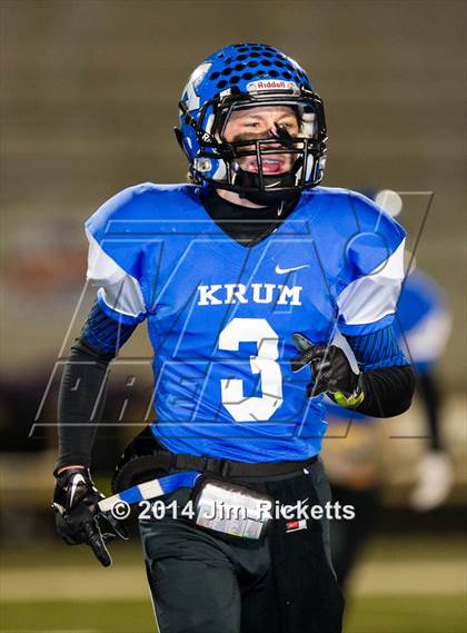 Thumbnail 2 in Lincoln @ Krum (UIL 4A Division 2 Region 1 Bi-District Playoff) photogallery.