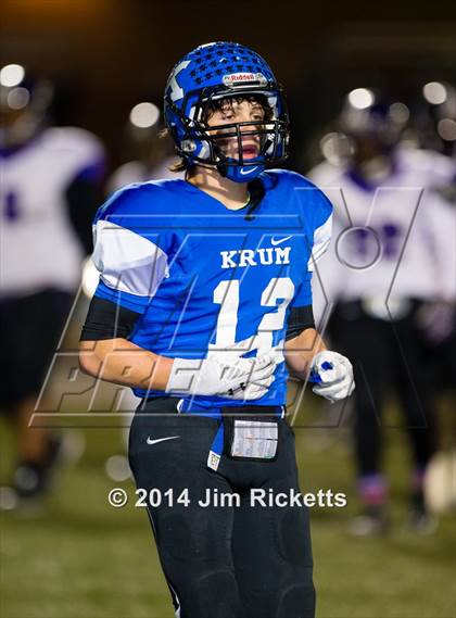 Thumbnail 3 in Lincoln @ Krum (UIL 4A Division 2 Region 1 Bi-District Playoff) photogallery.