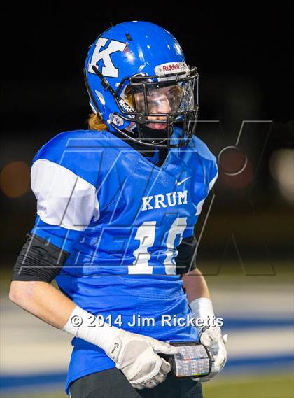 Thumbnail 1 in Lincoln @ Krum (UIL 4A Division 2 Region 1 Bi-District Playoff) photogallery.