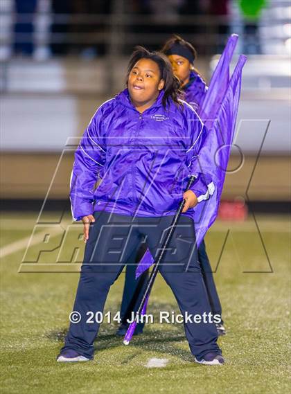 Thumbnail 3 in Lincoln @ Krum (UIL 4A Division 2 Region 1 Bi-District Playoff) photogallery.