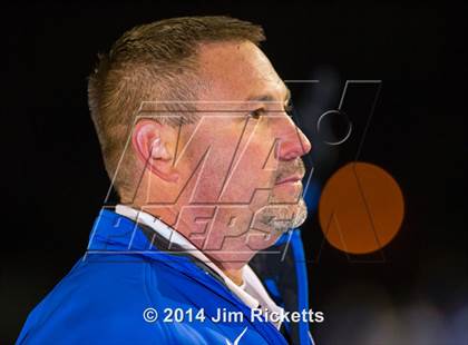 Thumbnail 2 in Lincoln @ Krum (UIL 4A Division 2 Region 1 Bi-District Playoff) photogallery.