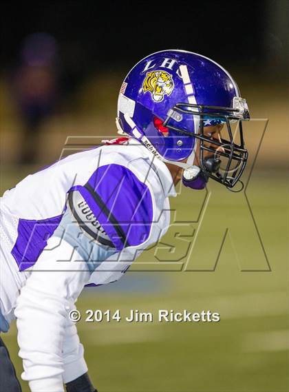 Thumbnail 2 in Lincoln @ Krum (UIL 4A Division 2 Region 1 Bi-District Playoff) photogallery.
