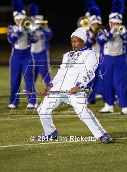 Thumbnail 3 in Lincoln @ Krum (UIL 4A Division 2 Region 1 Bi-District Playoff) photogallery.