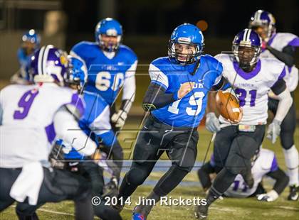 Thumbnail 1 in Lincoln @ Krum (UIL 4A Division 2 Region 1 Bi-District Playoff) photogallery.