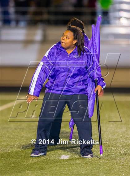 Thumbnail 2 in Lincoln @ Krum (UIL 4A Division 2 Region 1 Bi-District Playoff) photogallery.