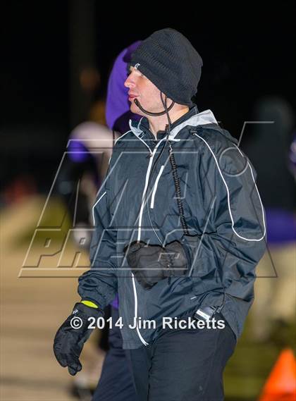 Thumbnail 1 in Lincoln @ Krum (UIL 4A Division 2 Region 1 Bi-District Playoff) photogallery.