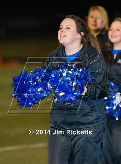 Thumbnail 3 in Lincoln @ Krum (UIL 4A Division 2 Region 1 Bi-District Playoff) photogallery.