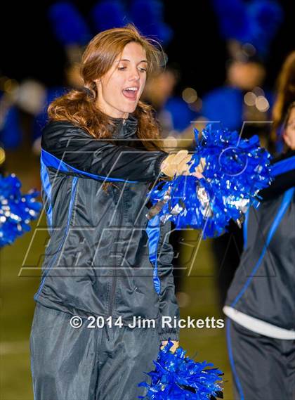 Thumbnail 2 in Lincoln @ Krum (UIL 4A Division 2 Region 1 Bi-District Playoff) photogallery.