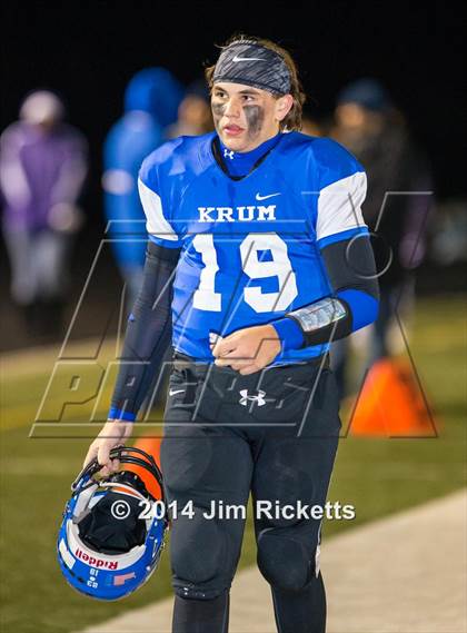 Thumbnail 3 in Lincoln @ Krum (UIL 4A Division 2 Region 1 Bi-District Playoff) photogallery.