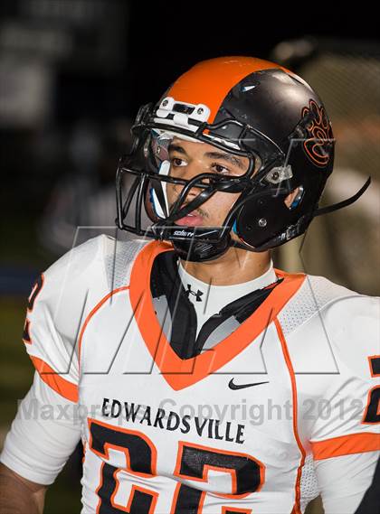 Thumbnail 3 in Edwardsville vs. Lincoln-Way East photogallery.