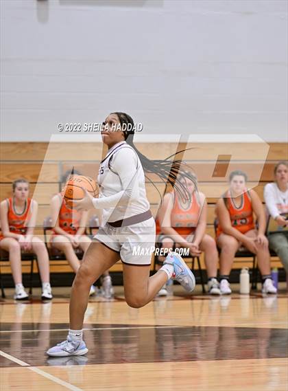 Thumbnail 1 in Seminole @ Tarpon Springs photogallery.