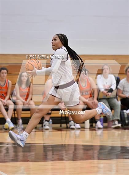 Thumbnail 3 in Seminole @ Tarpon Springs photogallery.