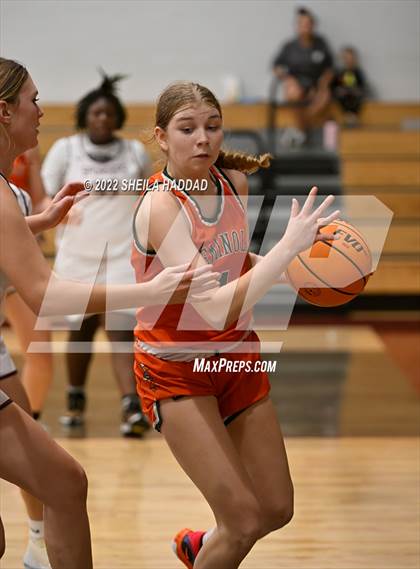 Thumbnail 3 in Seminole @ Tarpon Springs photogallery.