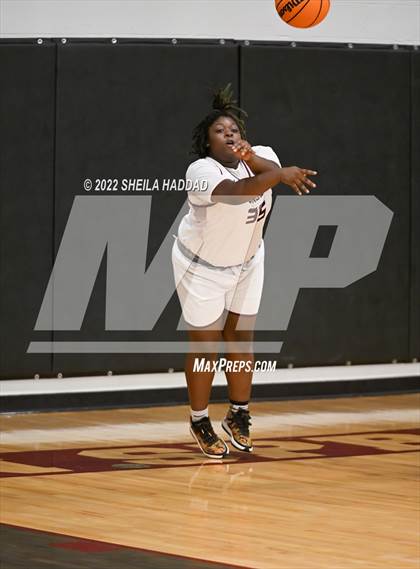Thumbnail 2 in Seminole @ Tarpon Springs photogallery.