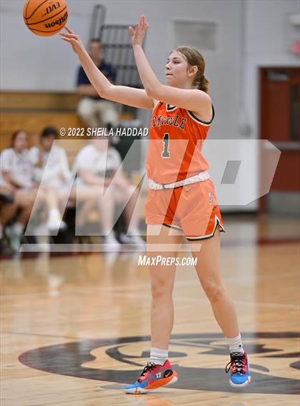 Thumbnail 2 in Seminole @ Tarpon Springs photogallery.