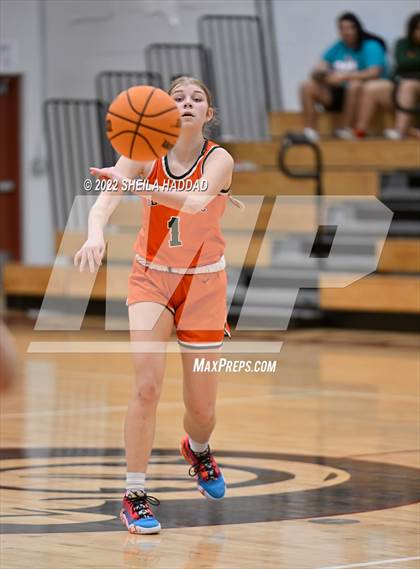 Thumbnail 3 in Seminole @ Tarpon Springs photogallery.