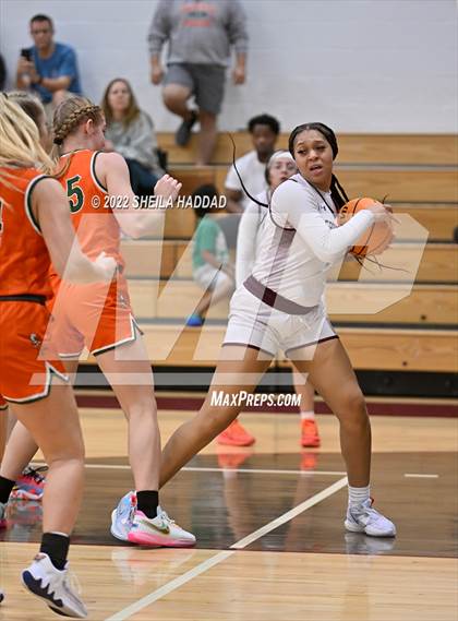 Thumbnail 1 in Seminole @ Tarpon Springs photogallery.