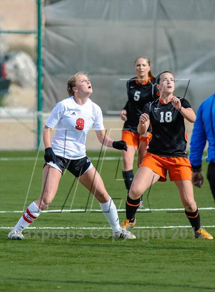 Thumbnail 2 in Albuquerque Academy @ Aztec (NMAA Class 4A Finals)  photogallery.