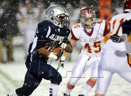 Thumbnail 2 in St. Joseph vs. Hillhouse (CIAC Class M Quarterfinal) photogallery.