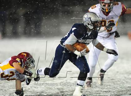 Thumbnail 2 in St. Joseph vs. Hillhouse (CIAC Class M Quarterfinal) photogallery.