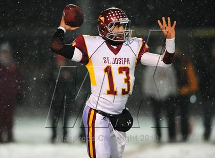 Thumbnail 1 in St. Joseph vs. Hillhouse (CIAC Class M Quarterfinal) photogallery.