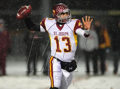 Thumbnail 3 in St. Joseph vs. Hillhouse (CIAC Class M Quarterfinal) photogallery.