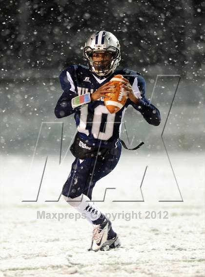 Thumbnail 2 in St. Joseph vs. Hillhouse (CIAC Class M Quarterfinal) photogallery.