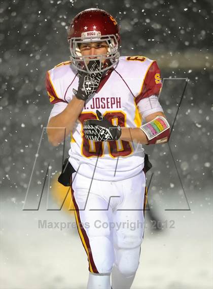 Thumbnail 2 in St. Joseph vs. Hillhouse (CIAC Class M Quarterfinal) photogallery.