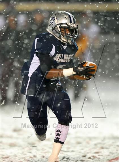 Thumbnail 3 in St. Joseph vs. Hillhouse (CIAC Class M Quarterfinal) photogallery.