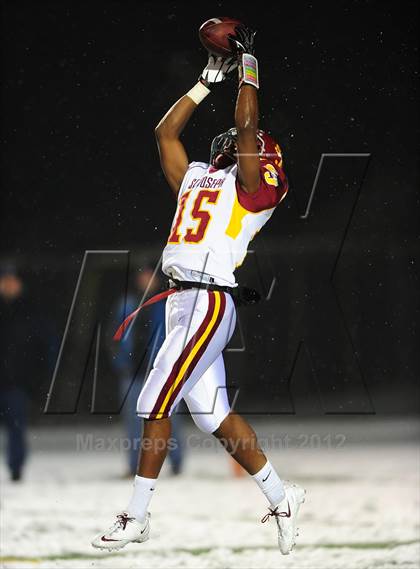 Thumbnail 3 in St. Joseph vs. Hillhouse (CIAC Class M Quarterfinal) photogallery.