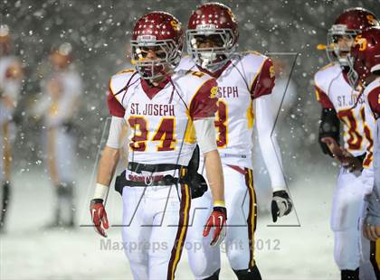 Thumbnail 3 in St. Joseph vs. Hillhouse (CIAC Class M Quarterfinal) photogallery.