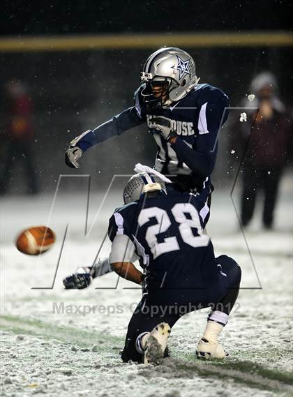 Thumbnail 3 in St. Joseph vs. Hillhouse (CIAC Class M Quarterfinal) photogallery.