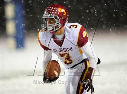 Thumbnail 2 in St. Joseph vs. Hillhouse (CIAC Class M Quarterfinal) photogallery.