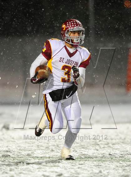 Thumbnail 2 in St. Joseph vs. Hillhouse (CIAC Class M Quarterfinal) photogallery.