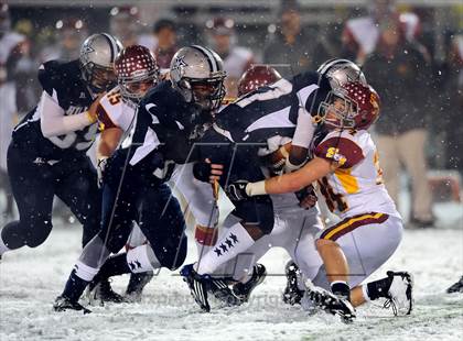 Thumbnail 1 in St. Joseph vs. Hillhouse (CIAC Class M Quarterfinal) photogallery.