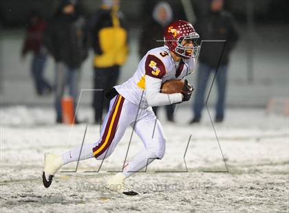 Thumbnail 3 in St. Joseph vs. Hillhouse (CIAC Class M Quarterfinal) photogallery.