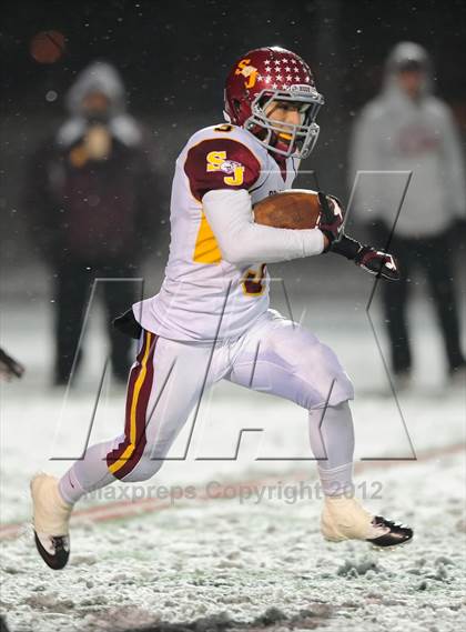 Thumbnail 2 in St. Joseph vs. Hillhouse (CIAC Class M Quarterfinal) photogallery.