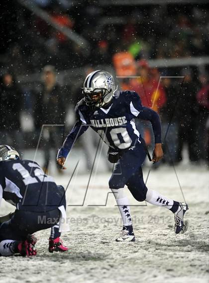 Thumbnail 1 in St. Joseph vs. Hillhouse (CIAC Class M Quarterfinal) photogallery.